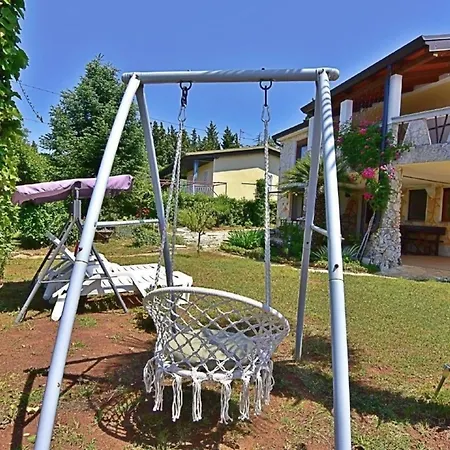Klimatisierte In Savudrija Mit Grill, Garten Und Terrasse