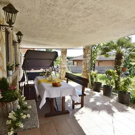 Apartment Klimatisierte In Savudrija Mit Grill, Garten Und Terrasse Basanija