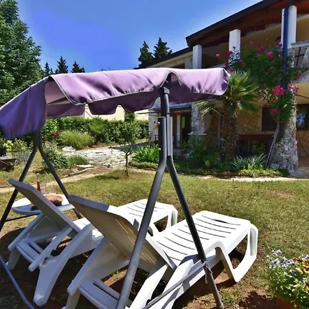 Klimatisierte In Savudrija Mit Grill, Garten Und Terrasse Apartment *
